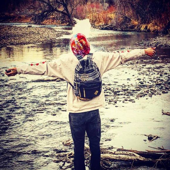 Meet your Posher, Devan - Picture 1 of 1